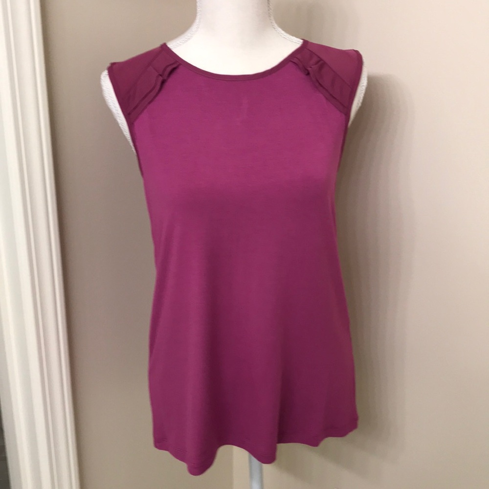 Banana Republic Sleeveless Blouse